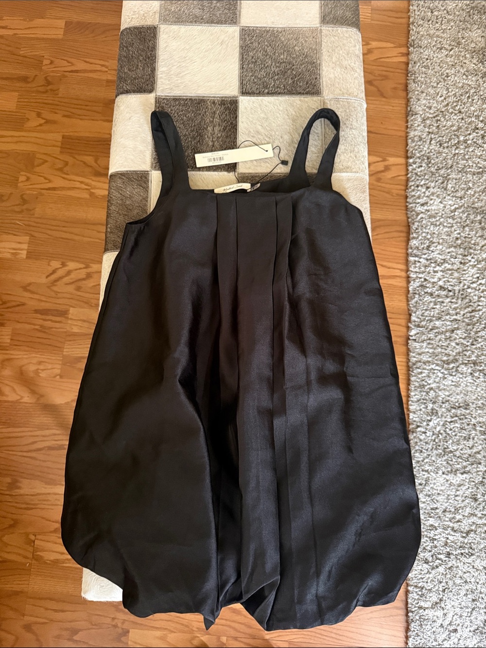 NWT Black rayon/polyester Bubble Hem black Dress - Size Small.